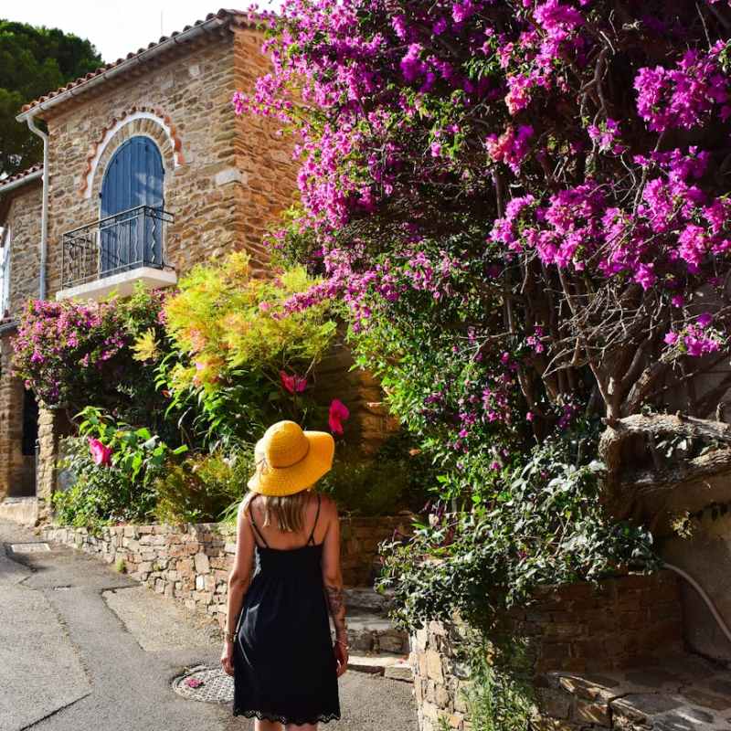 Novellerne som stadig tager læserne med på en&nbsp;rejse.